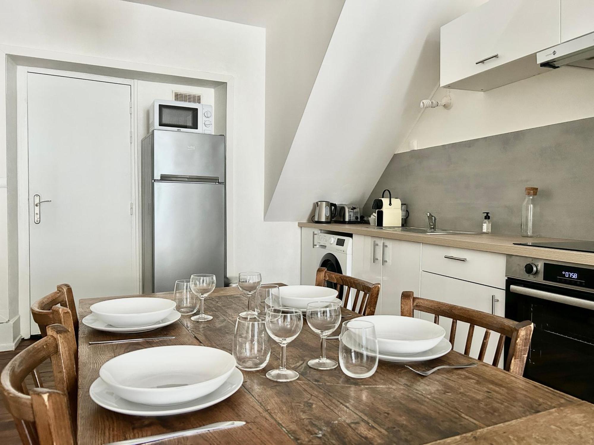 Appartement Pinede - 2 Chambres - Centre Ville أورلييو المظهر الخارجي الصورة
