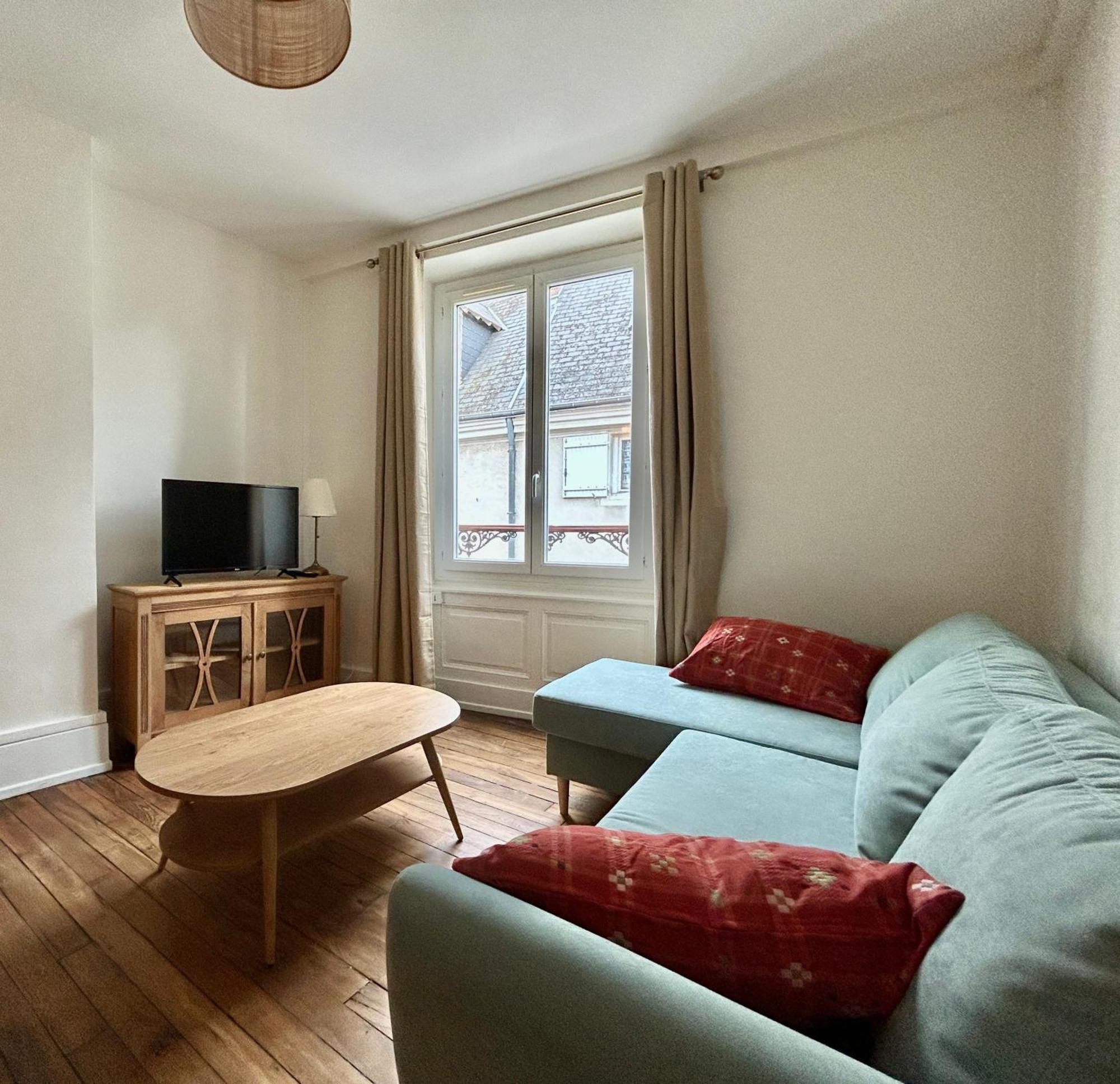 Appartement Pinede - 2 Chambres - Centre Ville أورلييو المظهر الخارجي الصورة