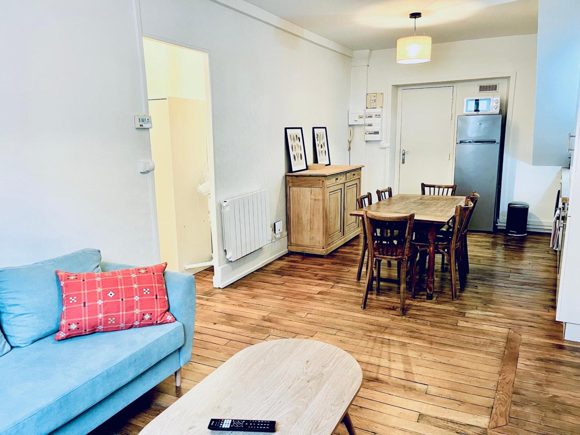 Appartement Pinede - 2 Chambres - Centre Ville أورلييو المظهر الخارجي الصورة