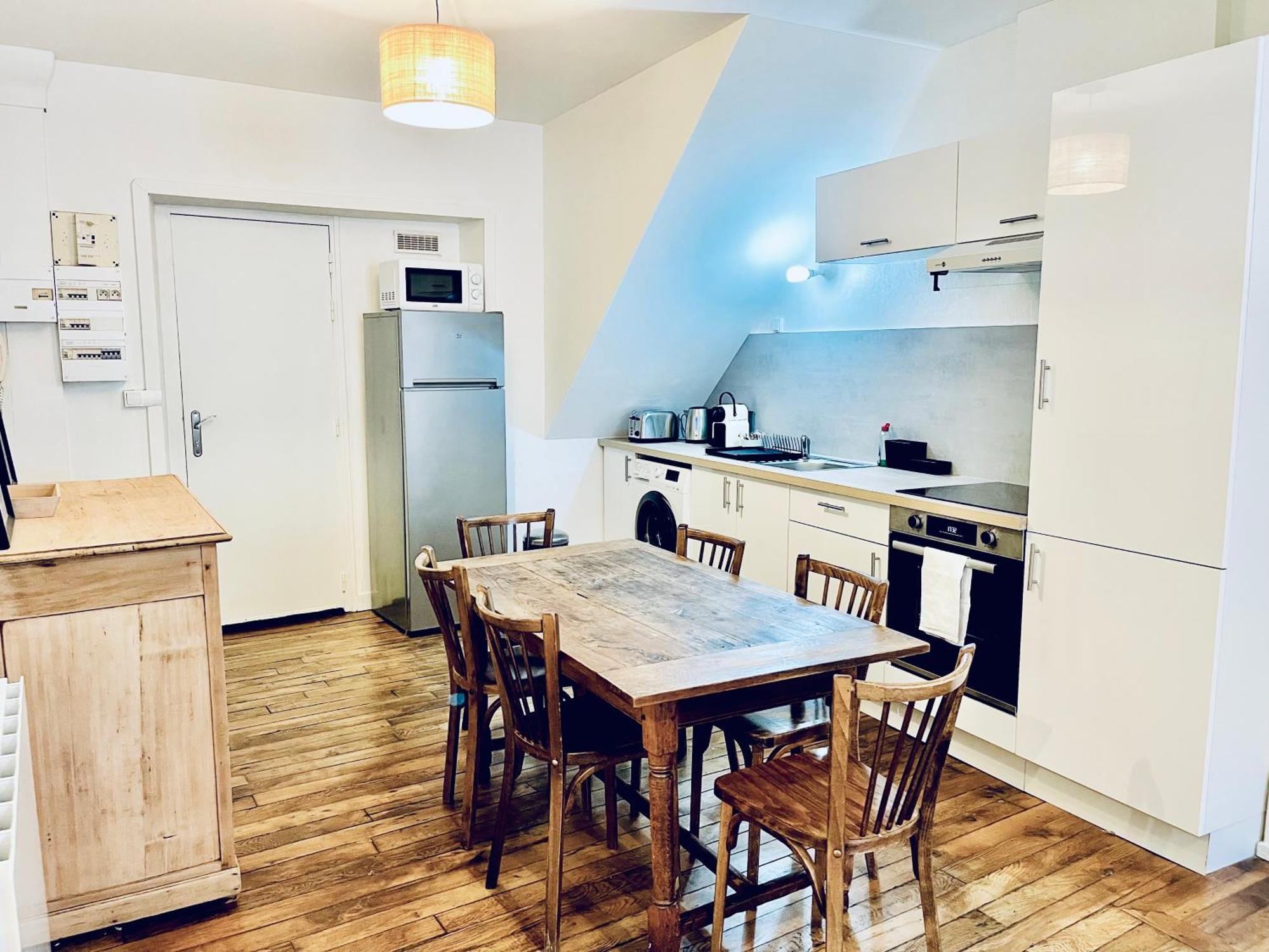 Appartement Pinede - 2 Chambres - Centre Ville أورلييو المظهر الخارجي الصورة